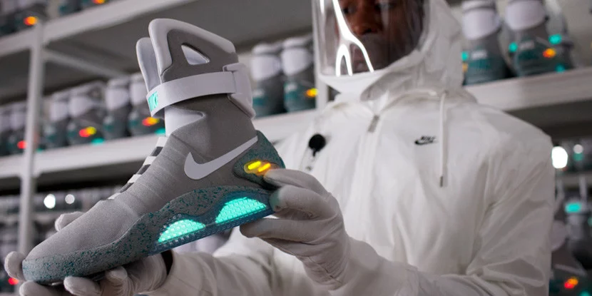 post card Nike regreso al futuro 03.webp